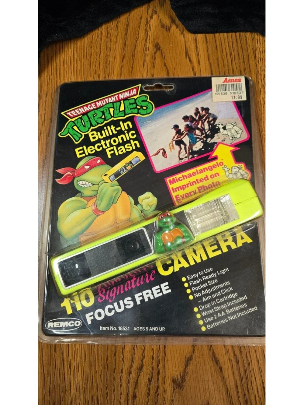 Teenage Mutant Ninja Turtles 110 Signature Camera with Built-in Electronic Flash